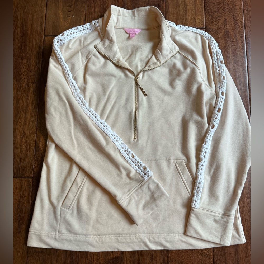 Lilly Pulitzer Skipper Popover in Heathered Sand Dune